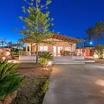 Beachfront Luxury Rhodes 5 Bedrooms Sleeps 14 Maria Kiotari ヴィラ ゲンナジー