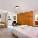 Beachfront Luxury Rhodes 5 Bedrooms Sleeps 14 Maria Kiotari ヴィラ *