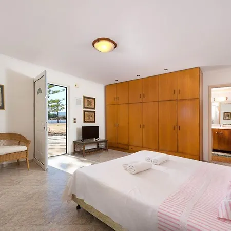 Beachfront Luxury Rhodes 5 Bedrooms Sleeps 14 Maria Kiotari Villa *