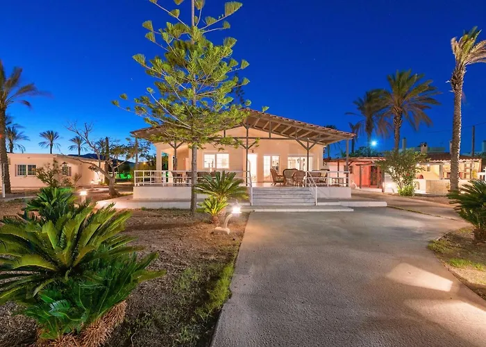 Beachfront Luxury Rhodes 5 Bedrooms Sleeps 14 Maria Kiotari ヴィラ ゲンナジー