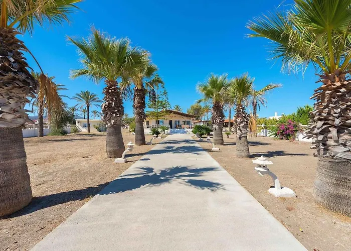 ヴィラ Beachfront Luxury Rhodes 5 Bedrooms Sleeps 14 Maria Kiotari ゲンナジー